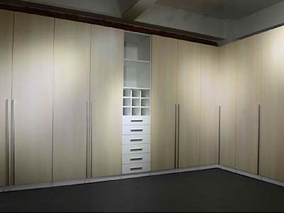 条状侧凹拉手应用示例